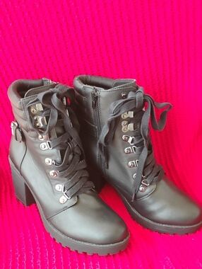 Mia Annamarie Lug Sole Combat Boots
